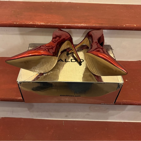 Aldo Red Chrome Pumps - Picture 2 of 6